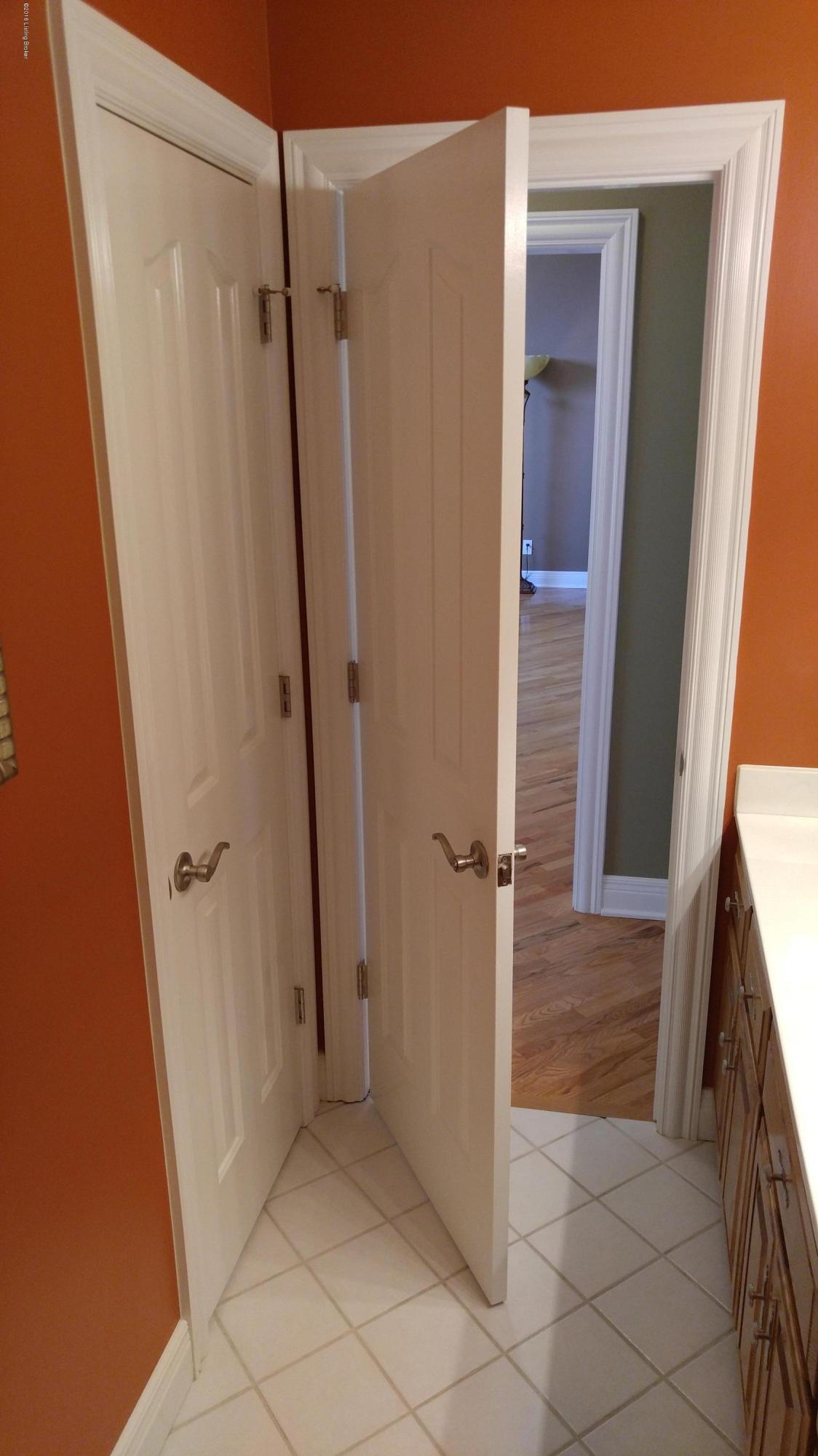 5780 Springfield Road Bardstown, KY 40004 - Photo 82 of 118 Large Towel Closet