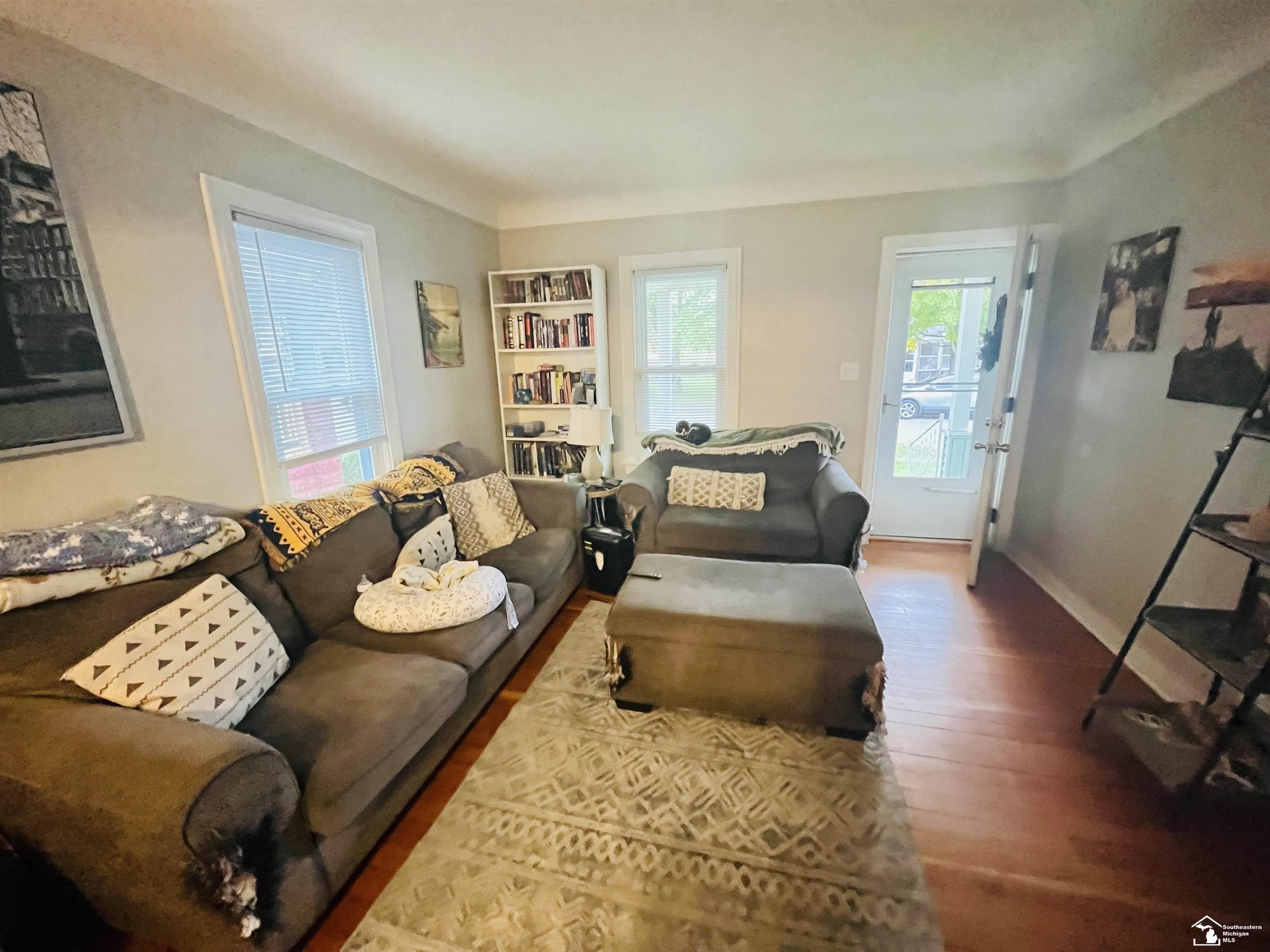 722 Hubble Street Monroe, MI 48161 - Photo 5 of 11 50159642-60634b1f-8c27-4293-b8d4-d0ae813c12cf.JPG