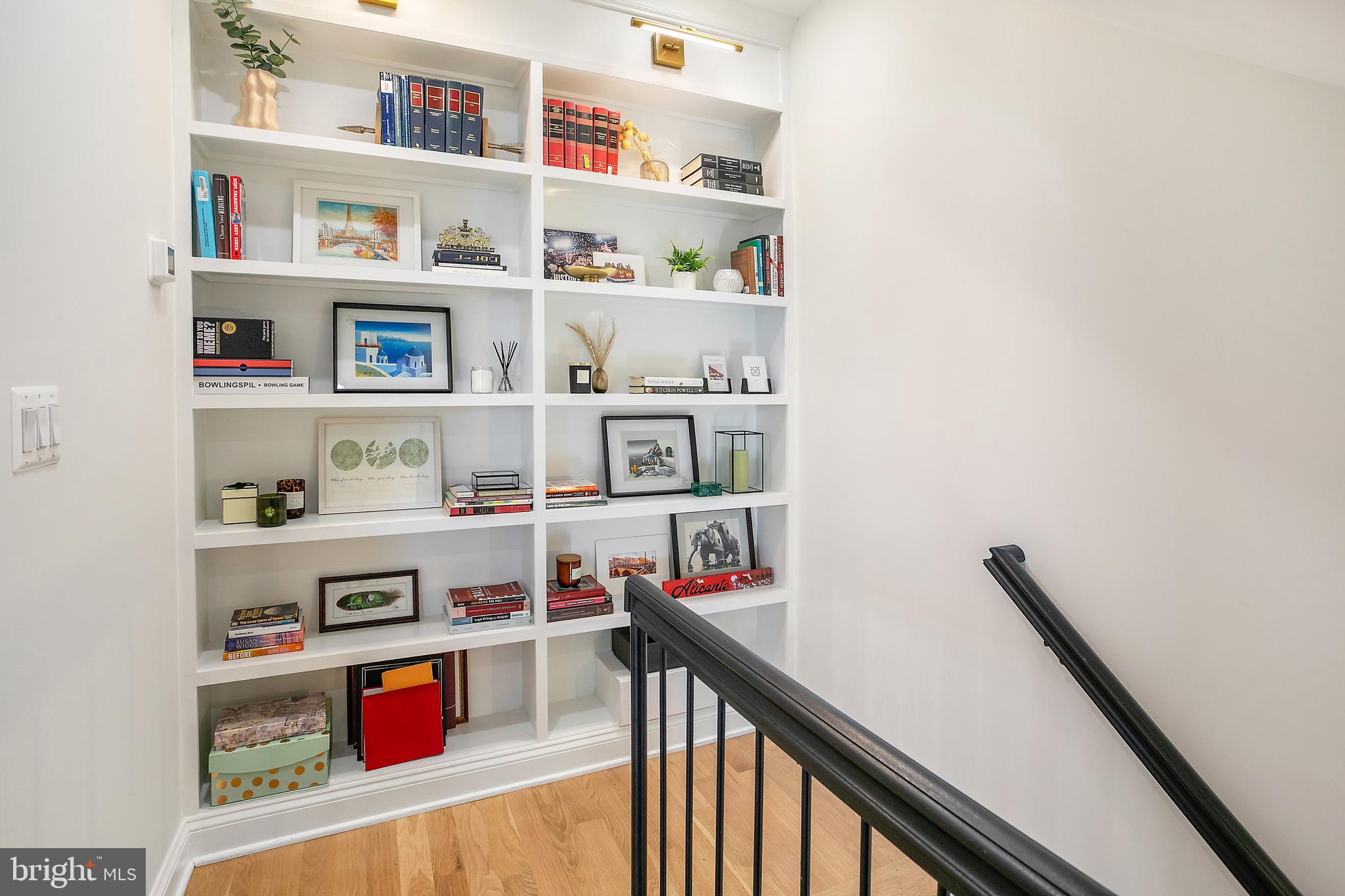 3569 Warder Street Northwest, Unit 5 Washington, DC 20010 - Photo 11 of 39 Gallery Wall