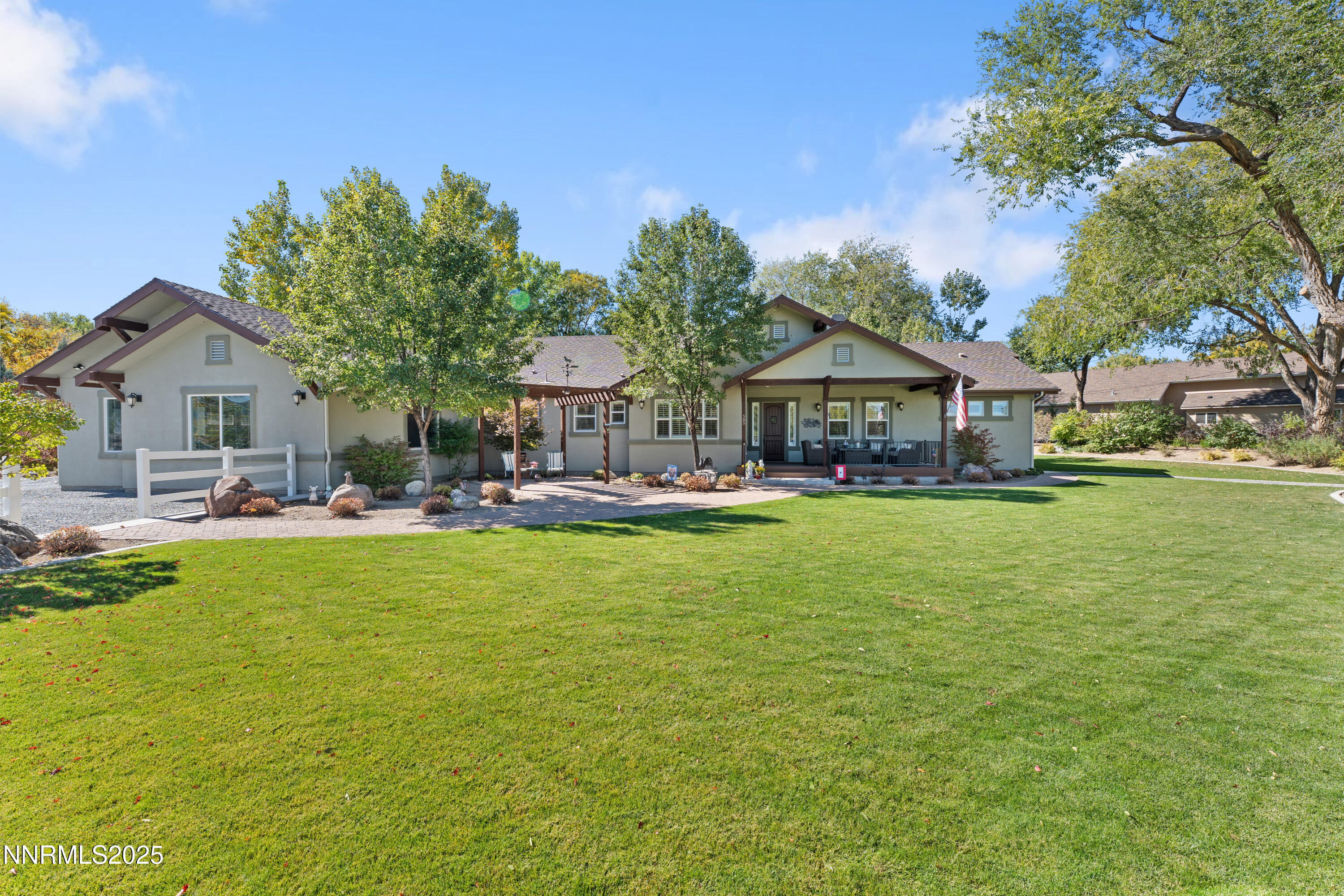 505 Sierra Manor Drive Reno, NV 89511 - Photo 35 of 36 a front view of a building with garden