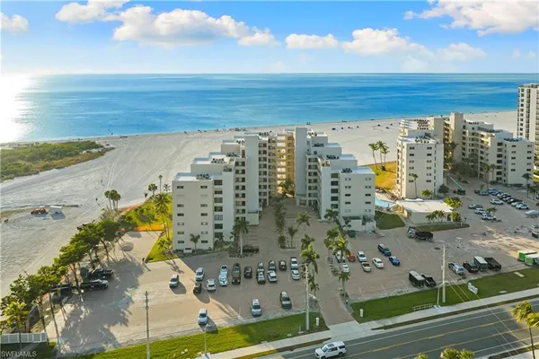 $680,000 | 6672 Estero Boulevard, Unit A108, Fort Myers Beach, FL 33931