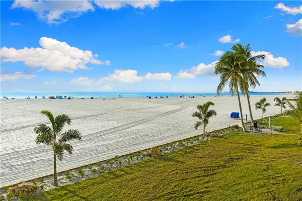 $680,000 | 6672 Estero Boulevard, Unit A108, Fort Myers Beach, FL 33931