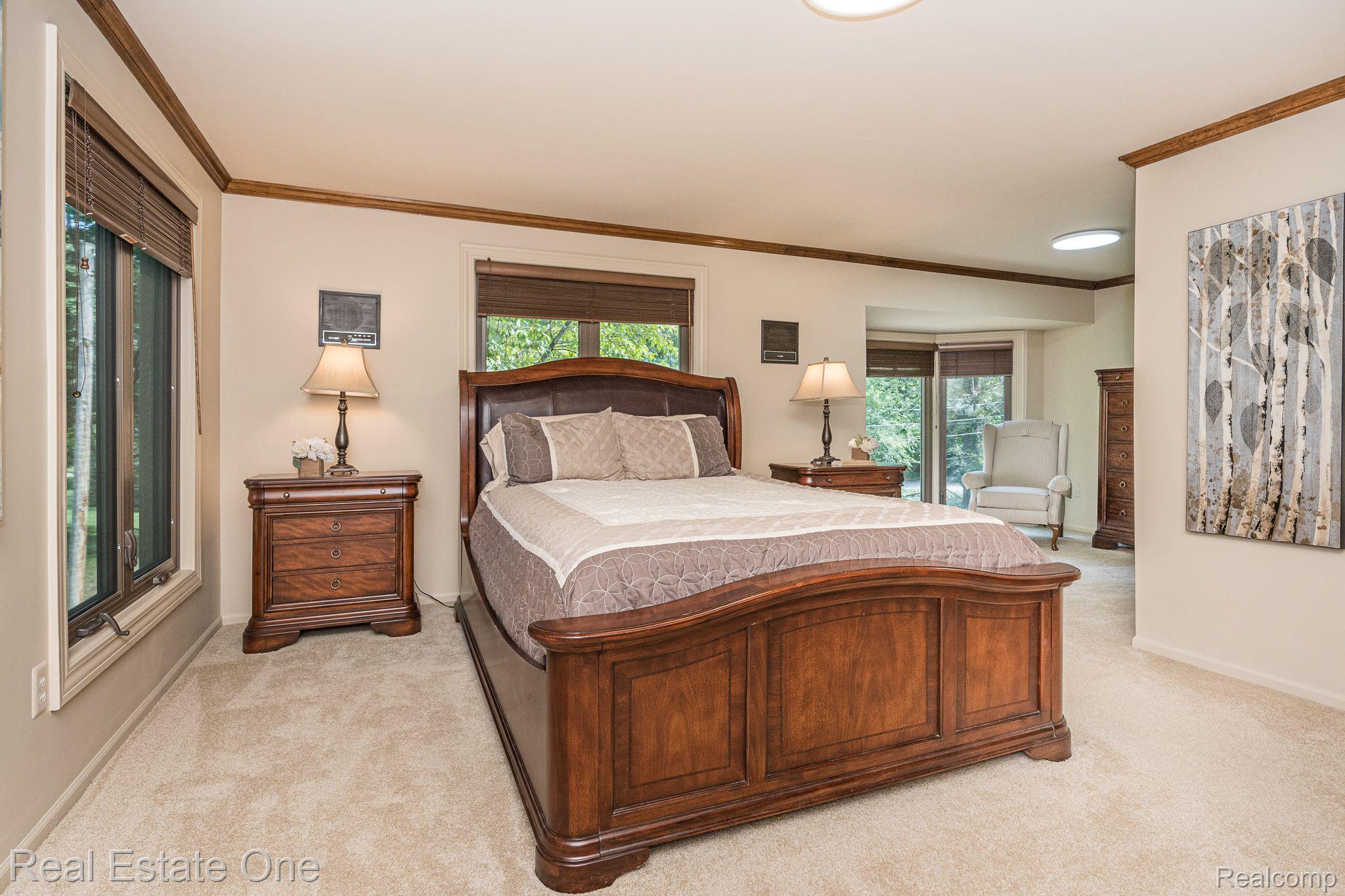 1120 Seville Road Rochester, MI 48309 - Photo 16 of 22 PRIMARY BEDROOM
