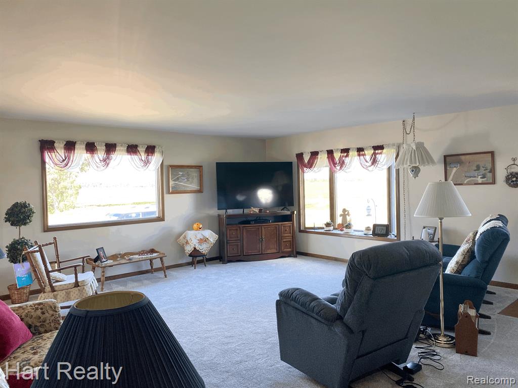 5795 Adams Road Marlette, MI 48453 - Photo 9 of 34