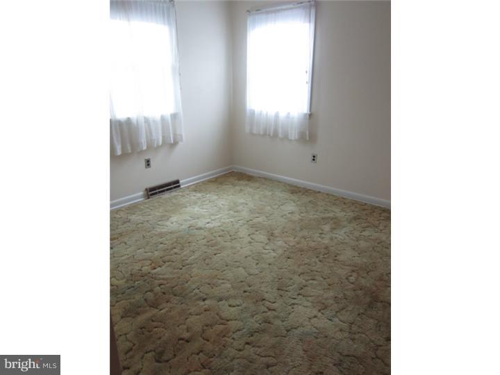 123 Ridge Road Southampton, NJ 08088 - Photo 13 of 24 Bedroom 3