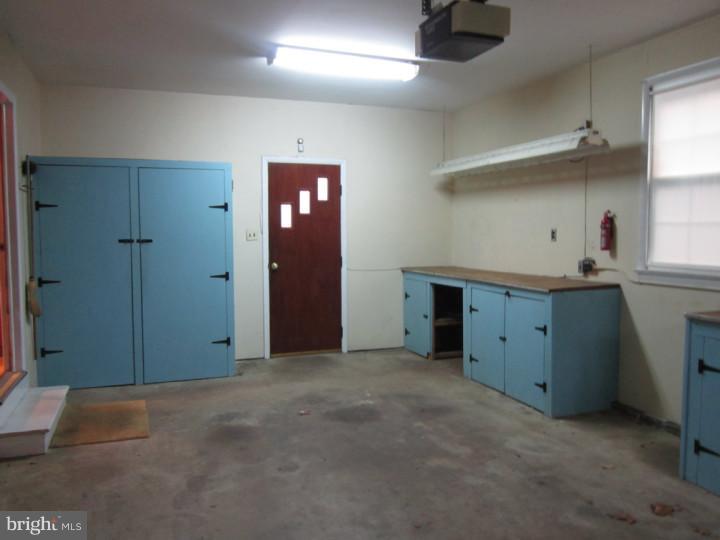 123 Ridge Road Southampton, NJ 08088 - Photo 24 of 24 Garage
