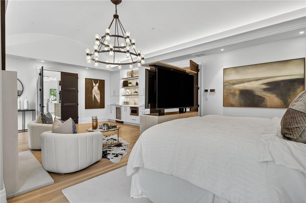 3565 Rivers Call Boulevard Atlanta, GA 30339 - Photo 20 of 78 a living room with furniture and a flat screen tv