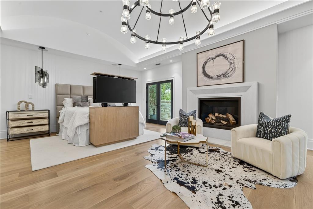 3565 Rivers Call Boulevard Atlanta, GA 30339 - Photo 21 of 78 a living room with furniture and a fireplace