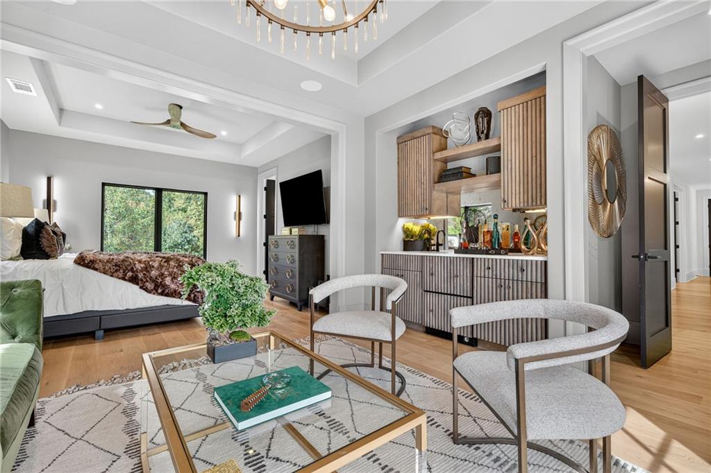 3565 Rivers Call Boulevard Atlanta, GA 30339 - Photo 44 of 78 a living room with furniture and a large window