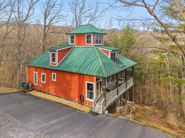 $735,000 | 175 Cub Lane, McGaheysville, VA 22840