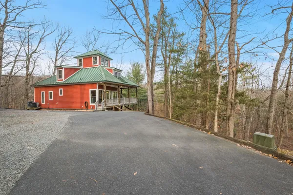 $735,000 | 175 Cub Lane, McGaheysville, VA 22840