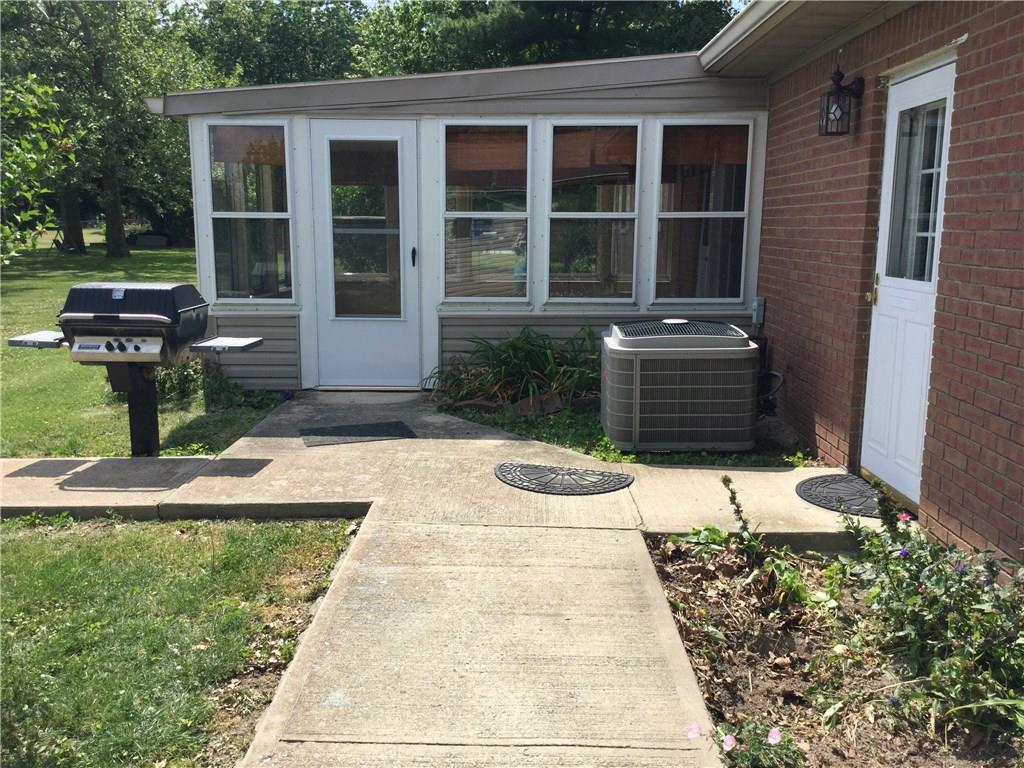 567 Weber Road Greenfield, IN 46140 - Photo 4 of 23 Gallery Image 4