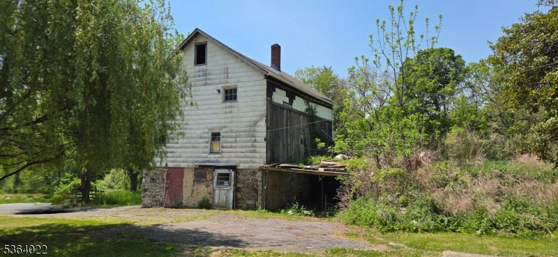 79 Mountain Lake Road Belvidere, NJ 07823 - Photo 6 of 45
