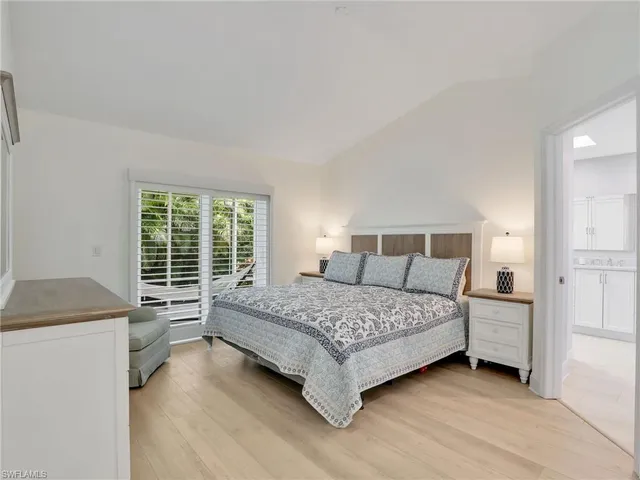 $445,000 | 15337 Wimborne Lane, Unit 5, Naples, FL 34110