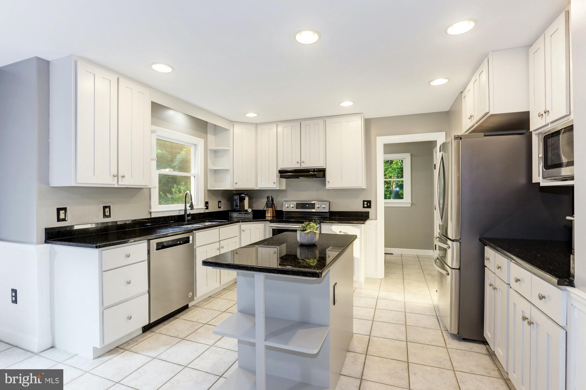 5665 Beverleys Mill Road Broad Run, VA 20137 - Photo 11 of 55 Gallery Image 11