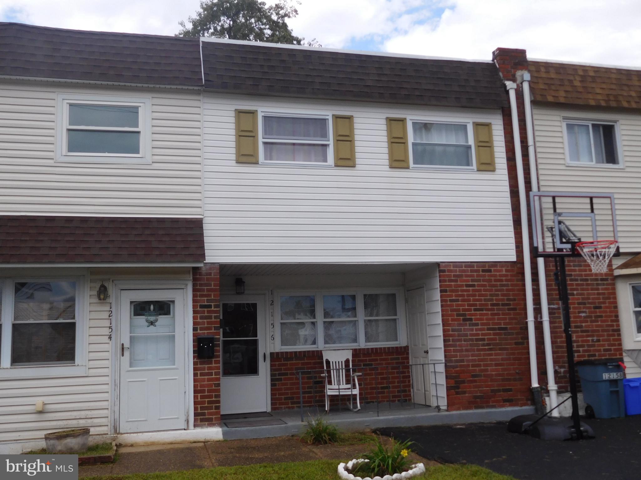 12156 Rambler Road Philadelphia, PA 19154 - Photo 2 of 26 Front