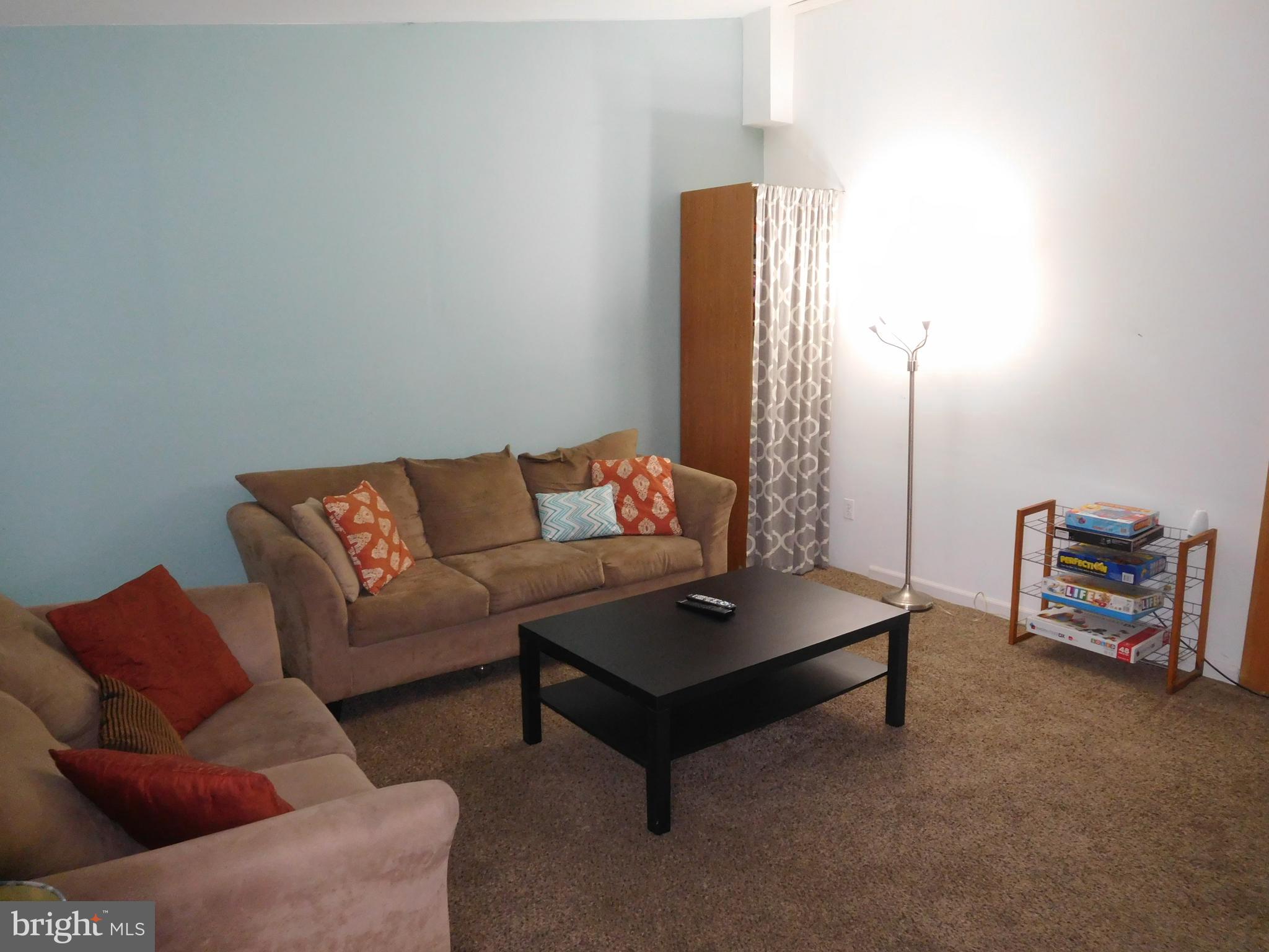 12156 Rambler Road Philadelphia, PA 19154 - Photo 14 of 26 Family Room