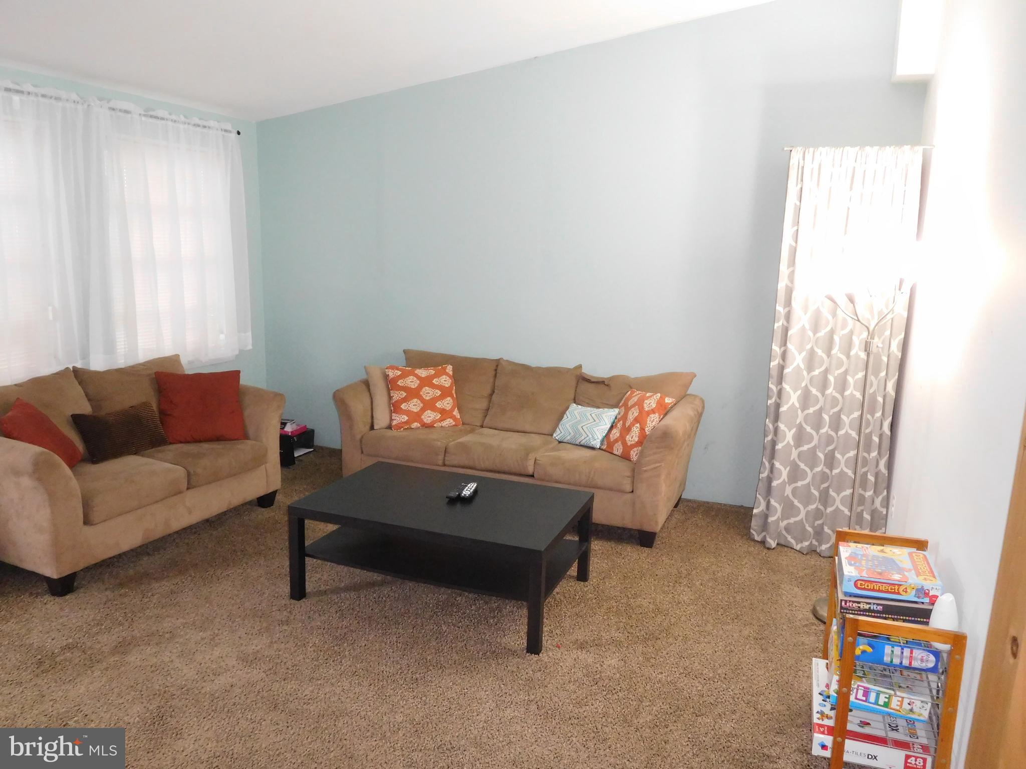 12156 Rambler Road Philadelphia, PA 19154 - Photo 15 of 26 Family Room