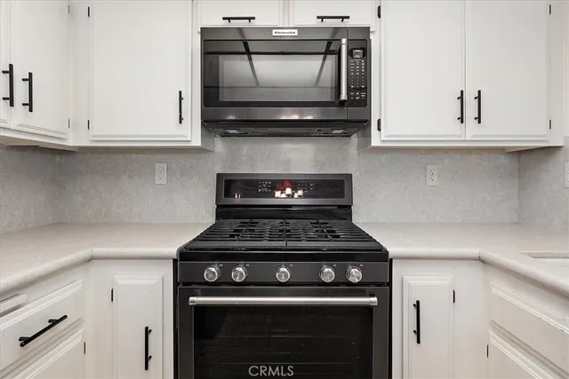 $678,000 | 235 East Foothill Boulevard, Unit B, Monrovia, CA 91016