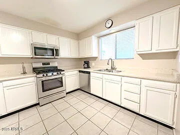 $219,000 | 1111 East Turney Avenue, Unit 25, Phoenix, AZ 85014