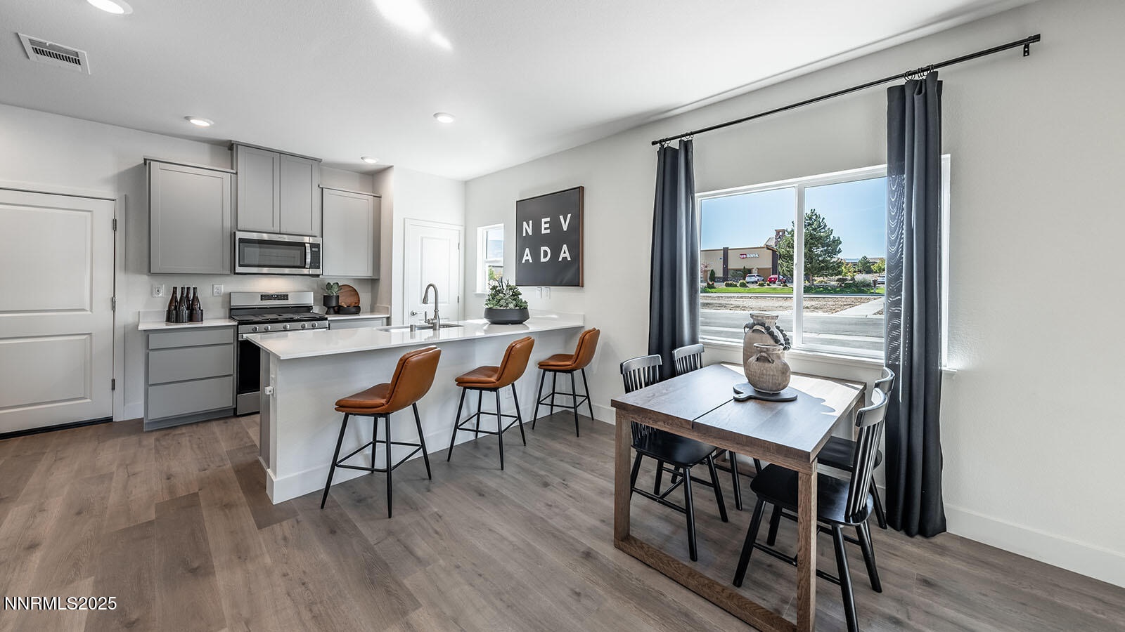 1638 Icelandic Way Reno, NV 89523 - Photo 7 of 23 Kitchen
