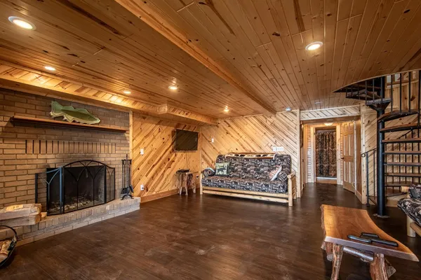 $545,000 | 17678 Edgewater Road Northeast, Pine City, MN 55063