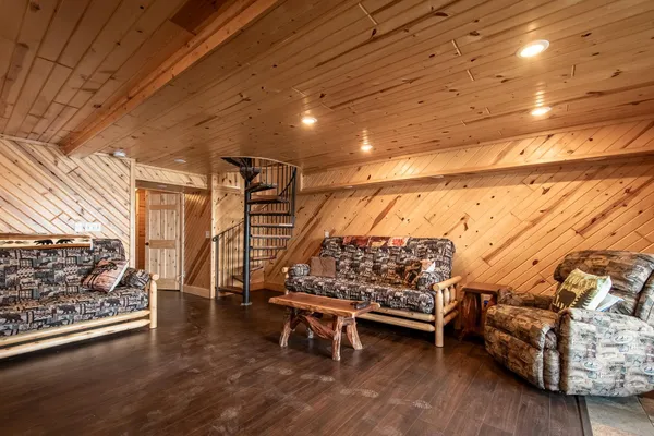 $545,000 | 17678 Edgewater Road Northeast, Pine City, MN 55063