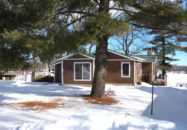 $545,000 | 17678 Edgewater Road Northeast, Pine City, MN 55063