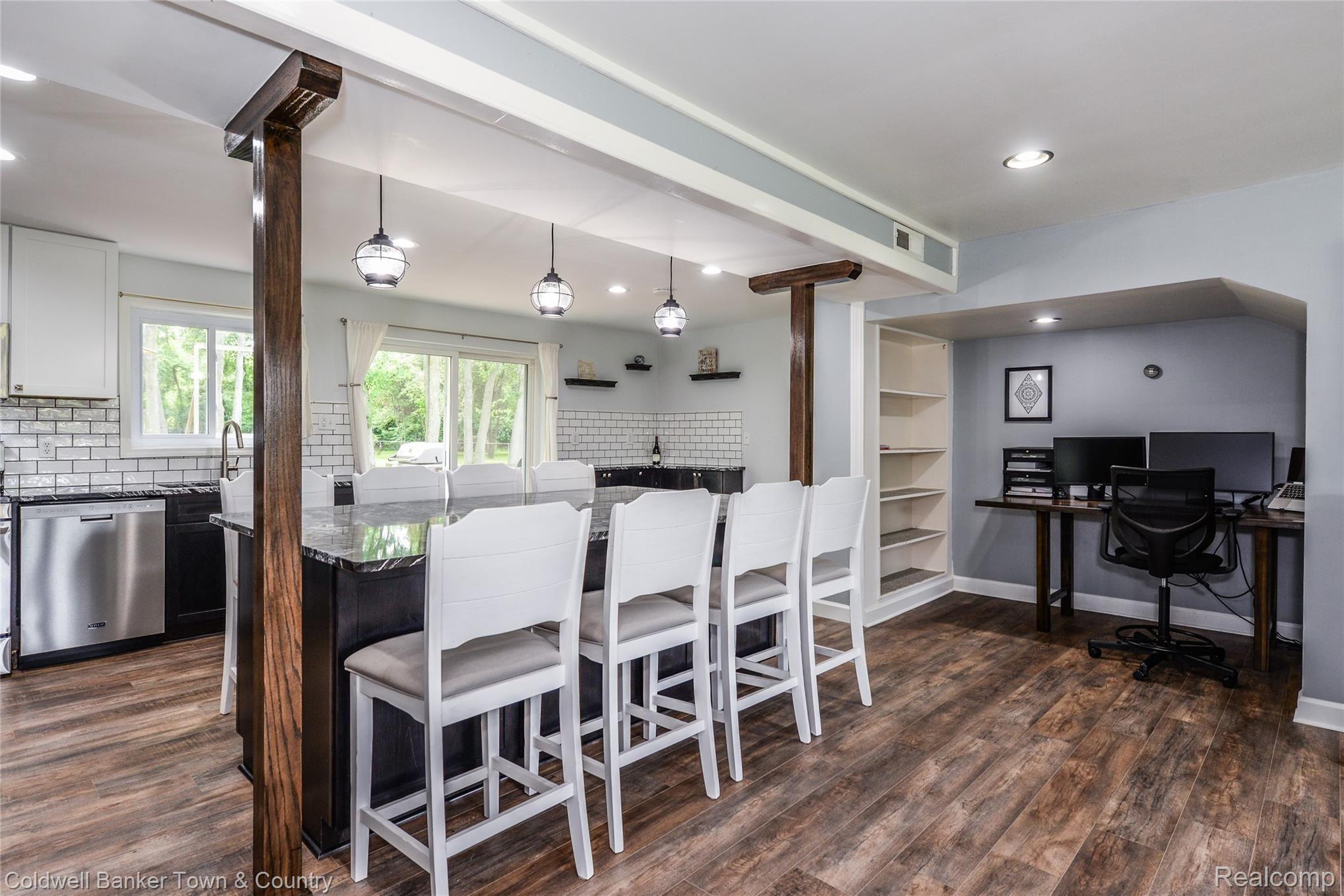 28721 Haas Road New Hudson, MI 48165 - Photo 15 of 28 Kitchen