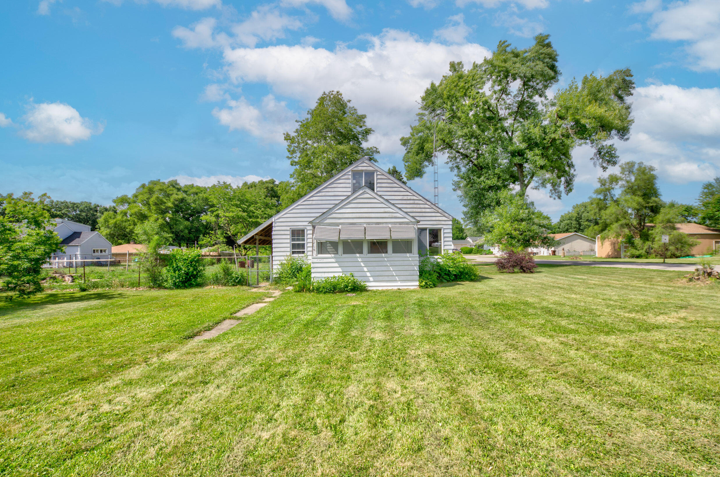2920 Key Street Jackson, MI 49202 - Photo 1 of 11 1
