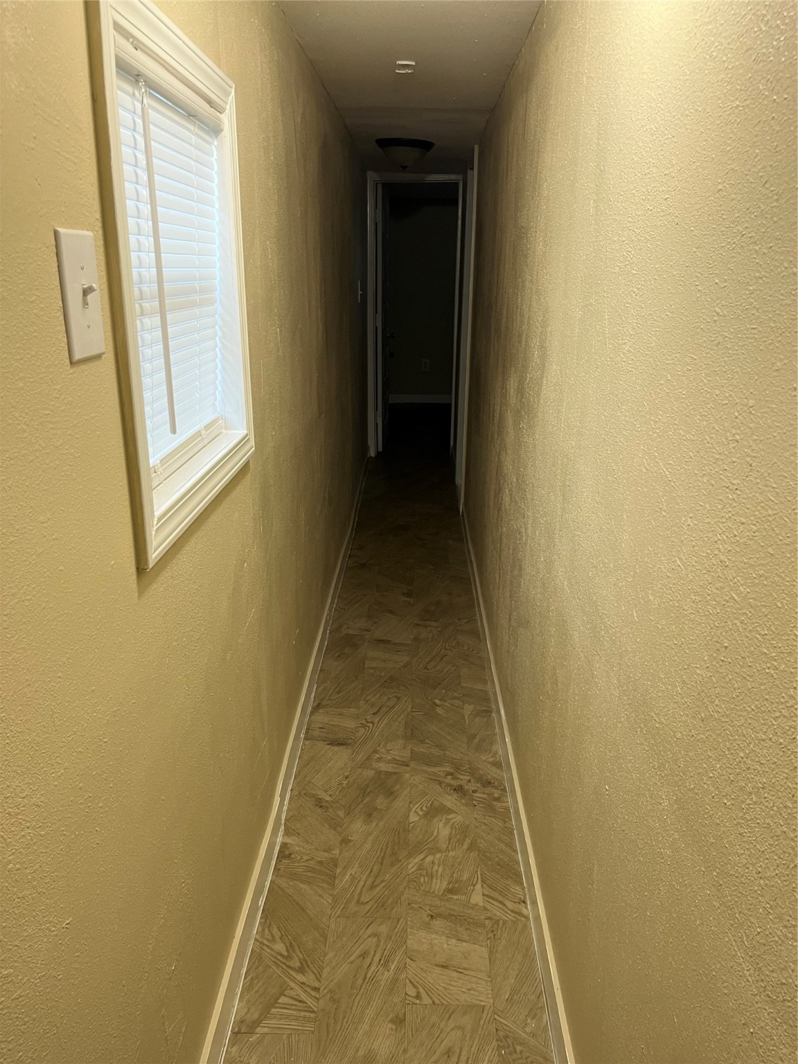 305 7th Street Rosenberg, TX 77471 - Photo 10 of 28 a view of a hallway