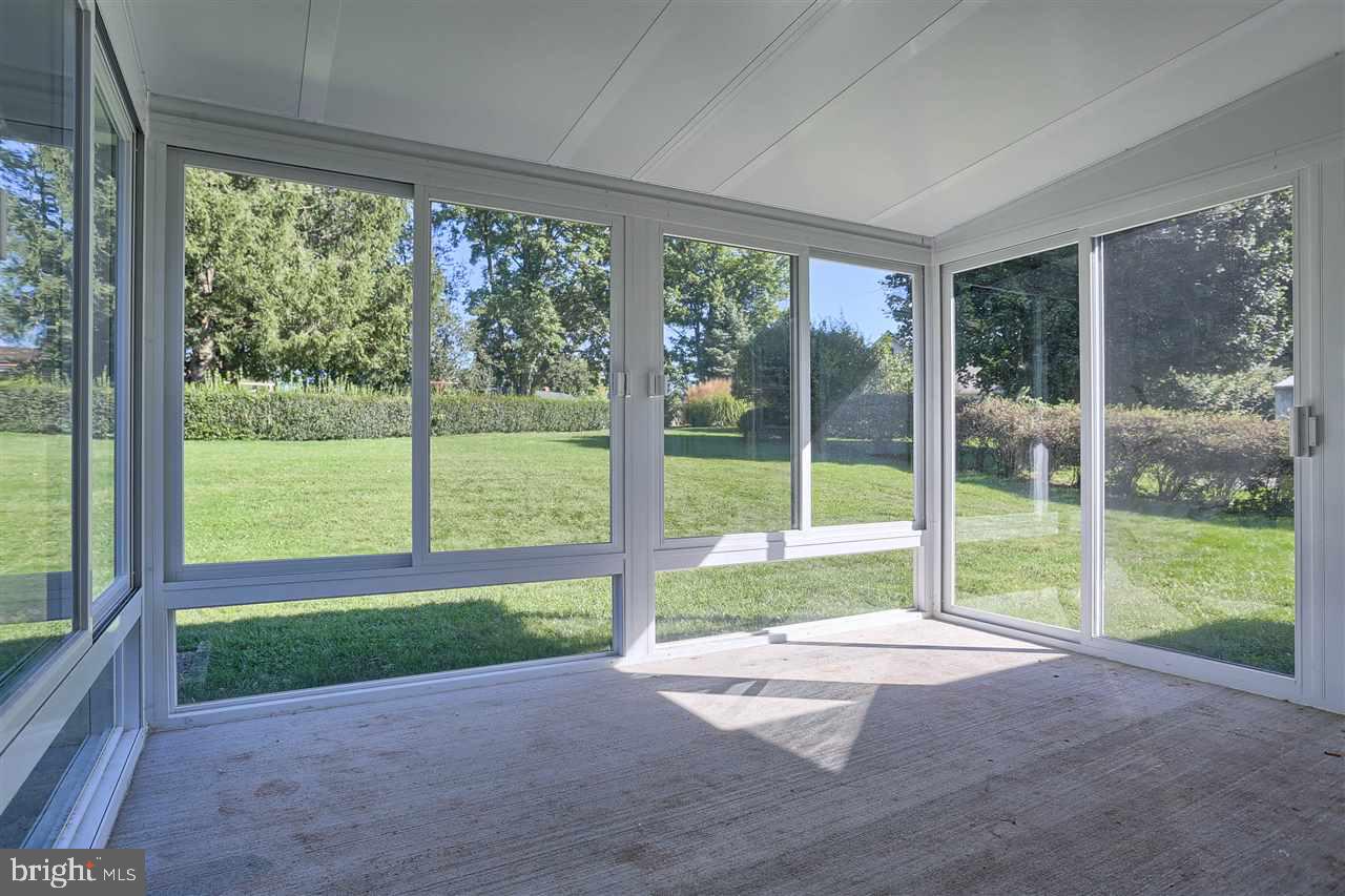 1835 Marigold Road York, PA 17408 - Photo 11 of 33