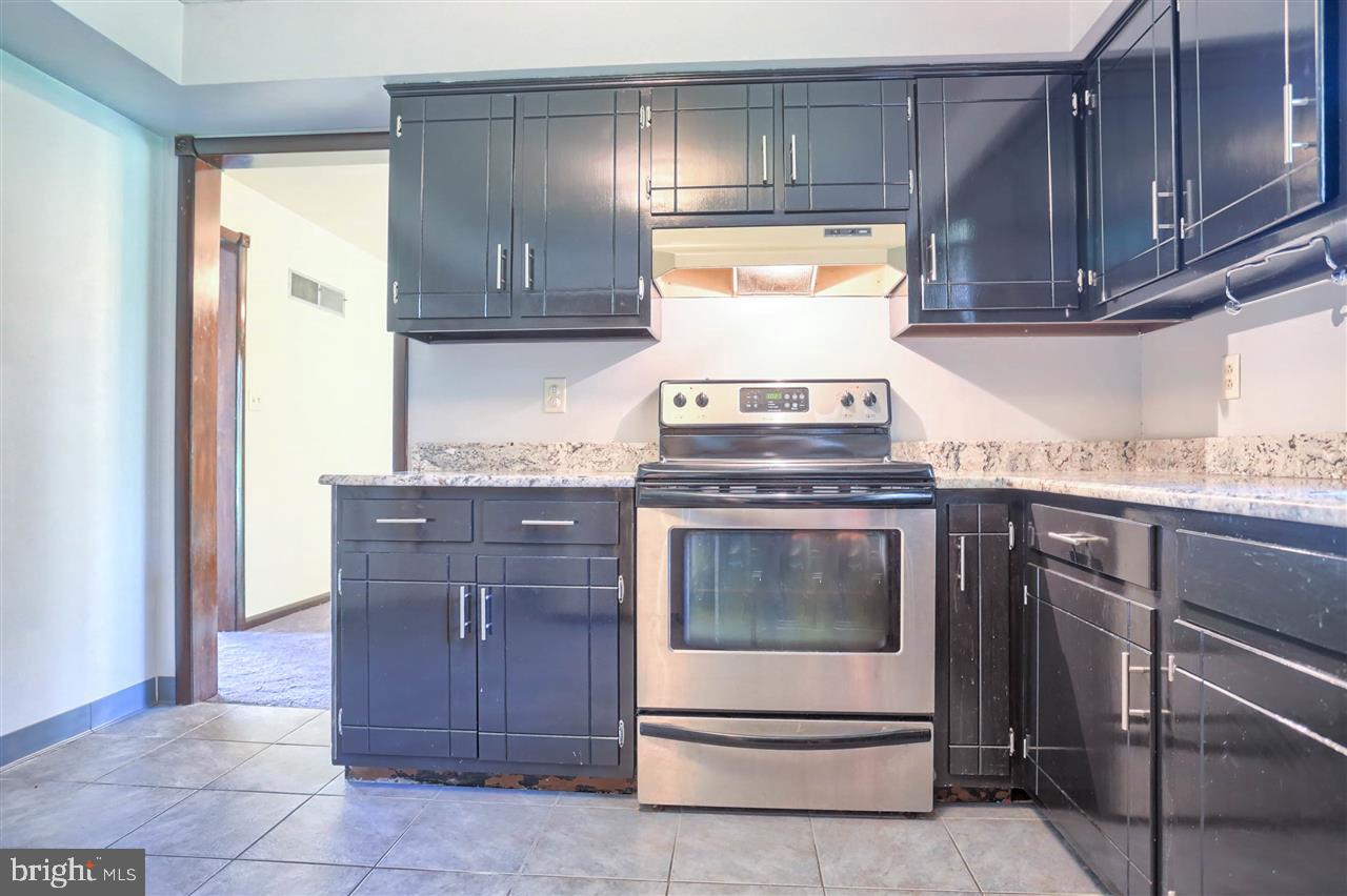 1835 Marigold Road York, PA 17408 - Photo 15 of 33