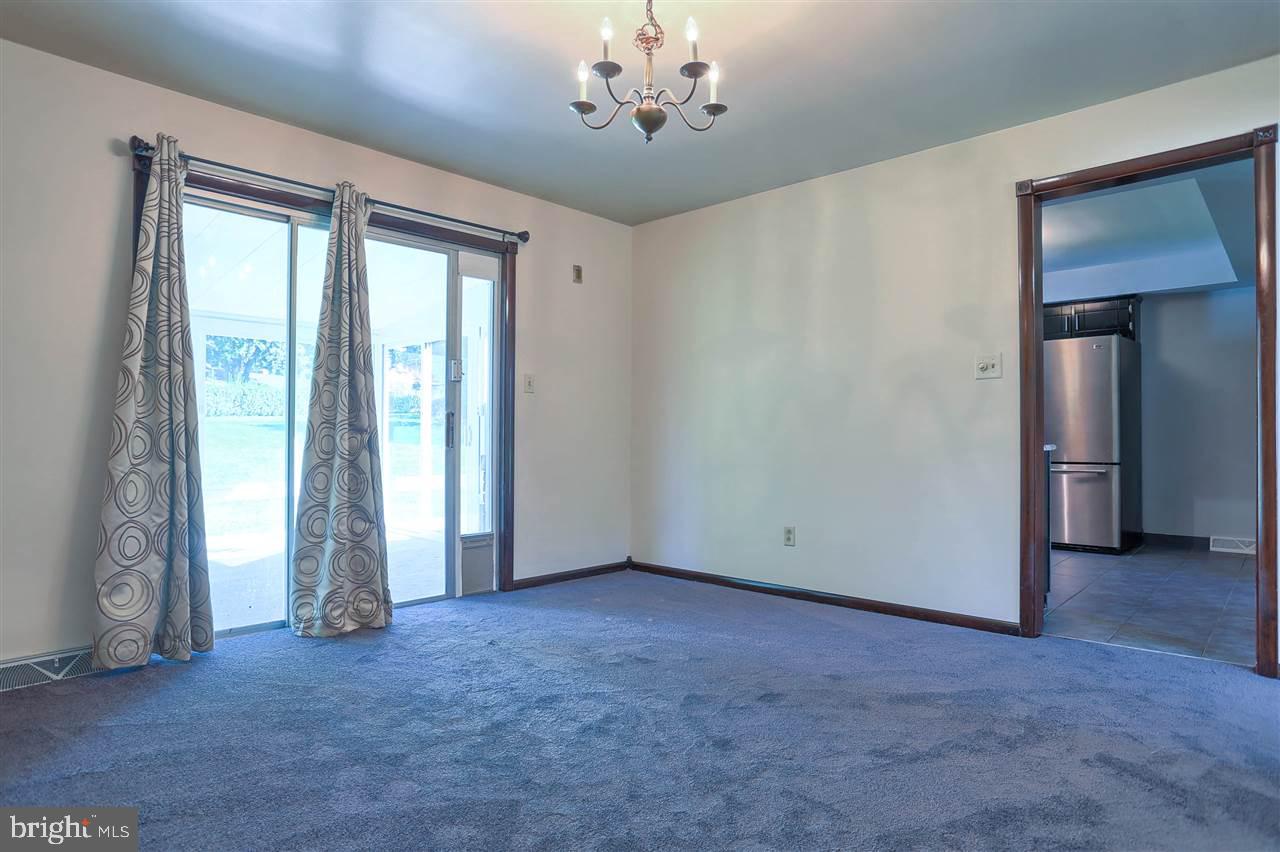 1835 Marigold Road York, PA 17408 - Photo 8 of 33