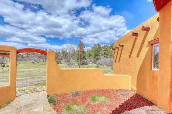 $989,500 | 719 Spring Creek Circle, Chromo, CO 81128