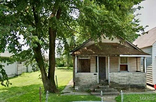 $10,000 | 1008 Calhoun Street, Madison, IL 62060