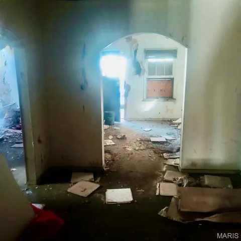 $10,000 | 1008 Calhoun Street, Madison, IL 62060