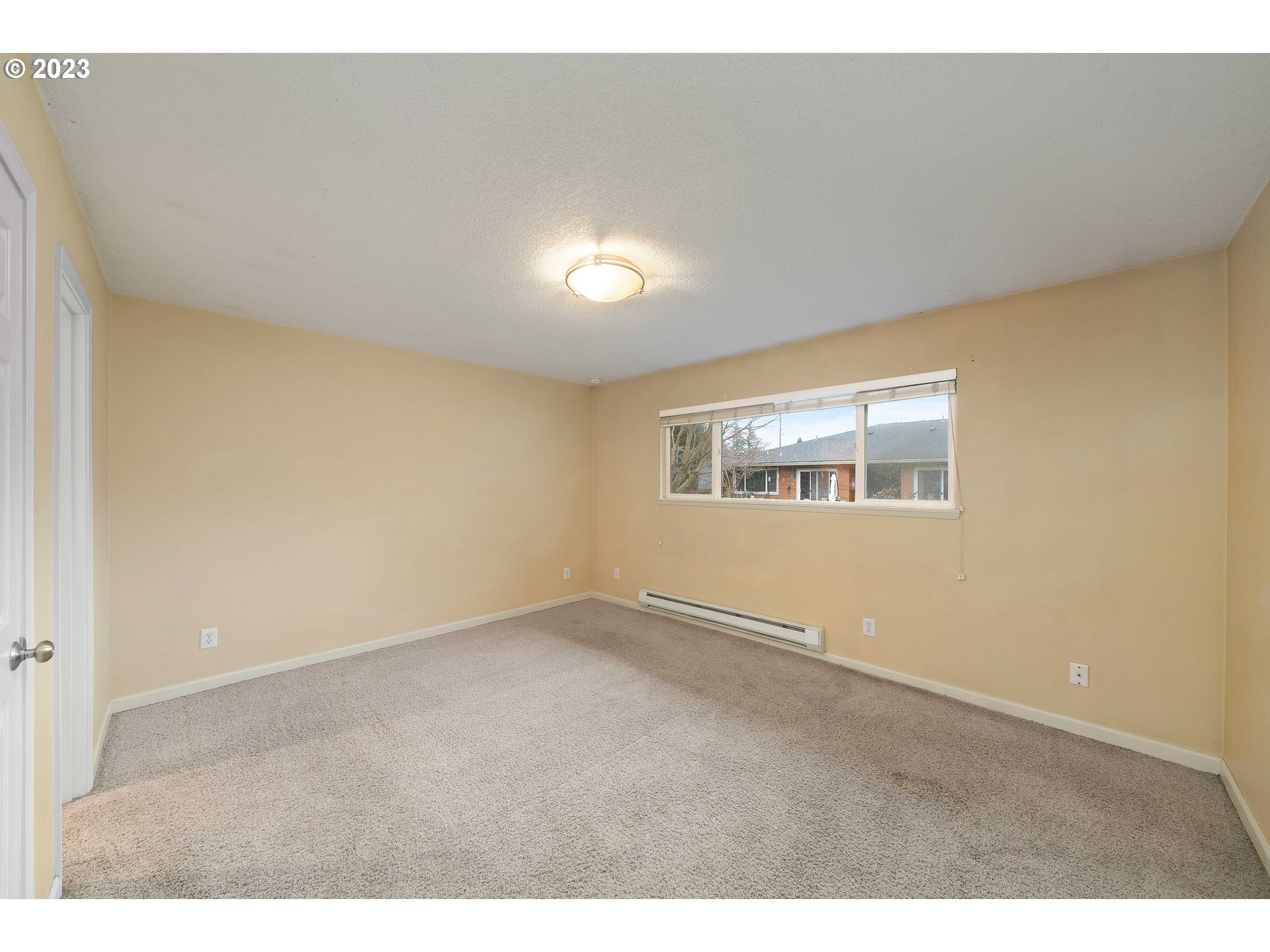 2527 Southwest Spring Garden Street, Unit 2 Portland, OR 97219 - Photo 11 of 25 Gallery Image 11