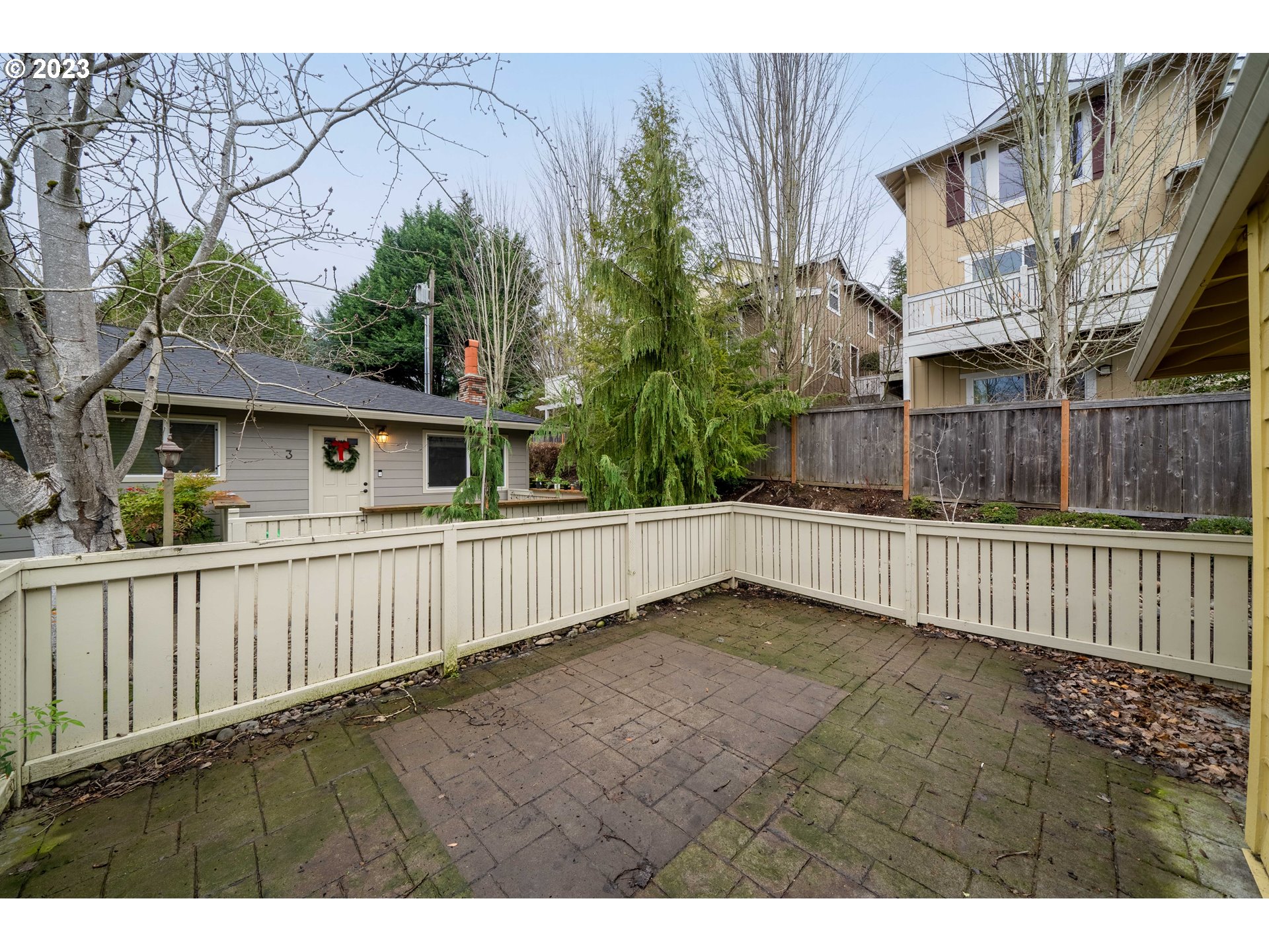 2527 Southwest Spring Garden Street, Unit 2 Portland, OR 97219 - Photo 20 of 25 Gallery Image 20