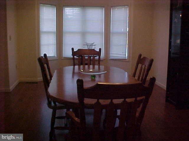 24 Royal Drive Lititz, PA 17543 - Photo 2 of 3