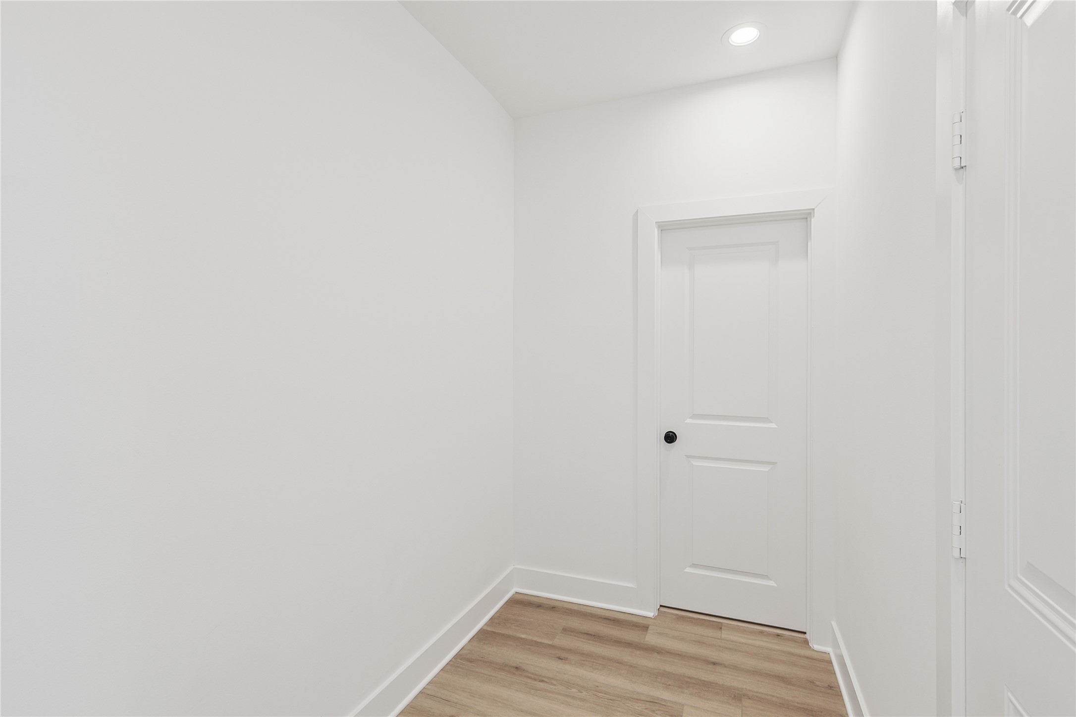 7411 Charlie Street Houston, TX 77088 - Photo 8 of 25 a view of small space