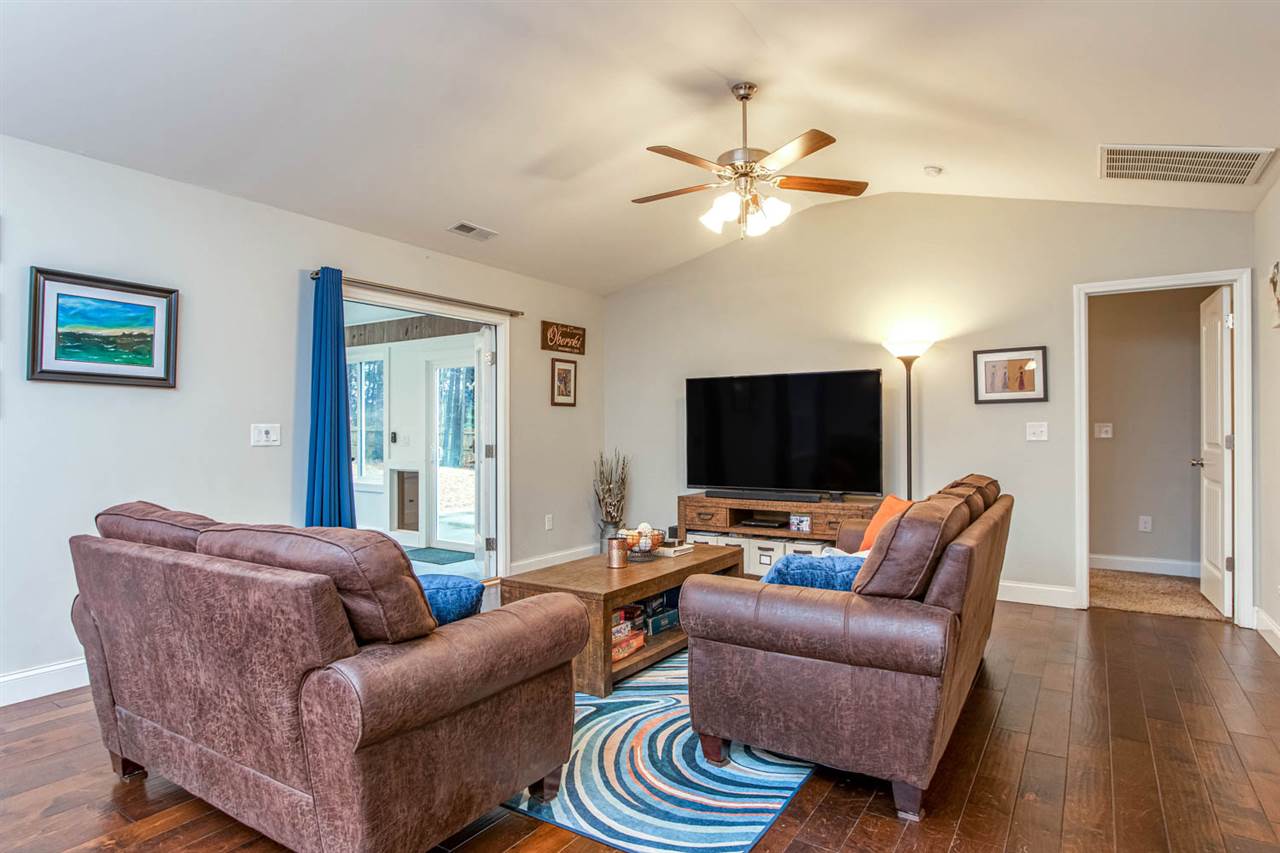 611 Tugaloo Road Travelers Rest, SC 29690 - Photo 3 of 36 Gallery Image 3