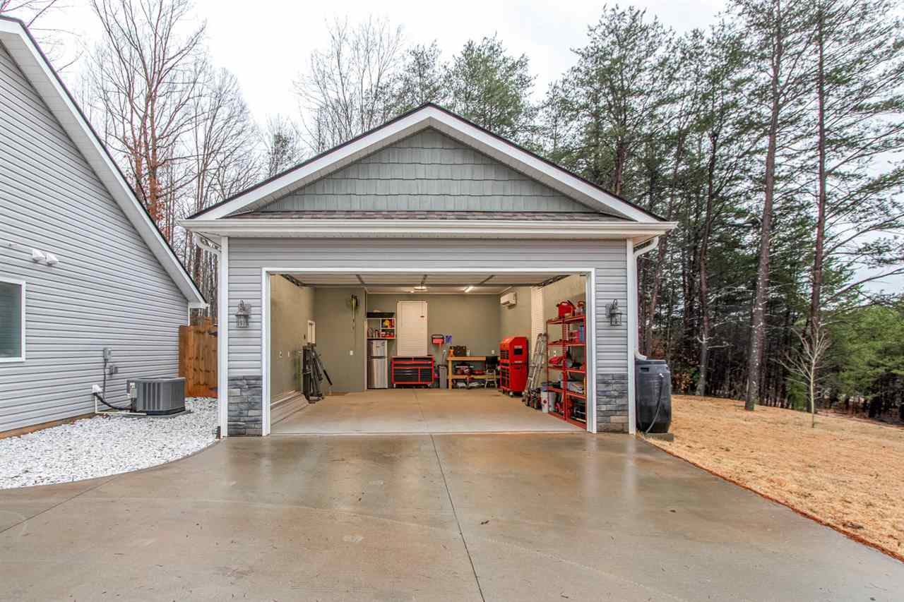 611 Tugaloo Road Travelers Rest, SC 29690 - Photo 33 of 36 Gallery Image 33