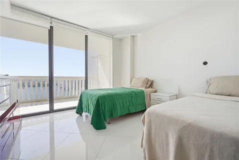 $669,000 | 1000 West Island Boulevard, Unit 2806, Aventura, FL 33160