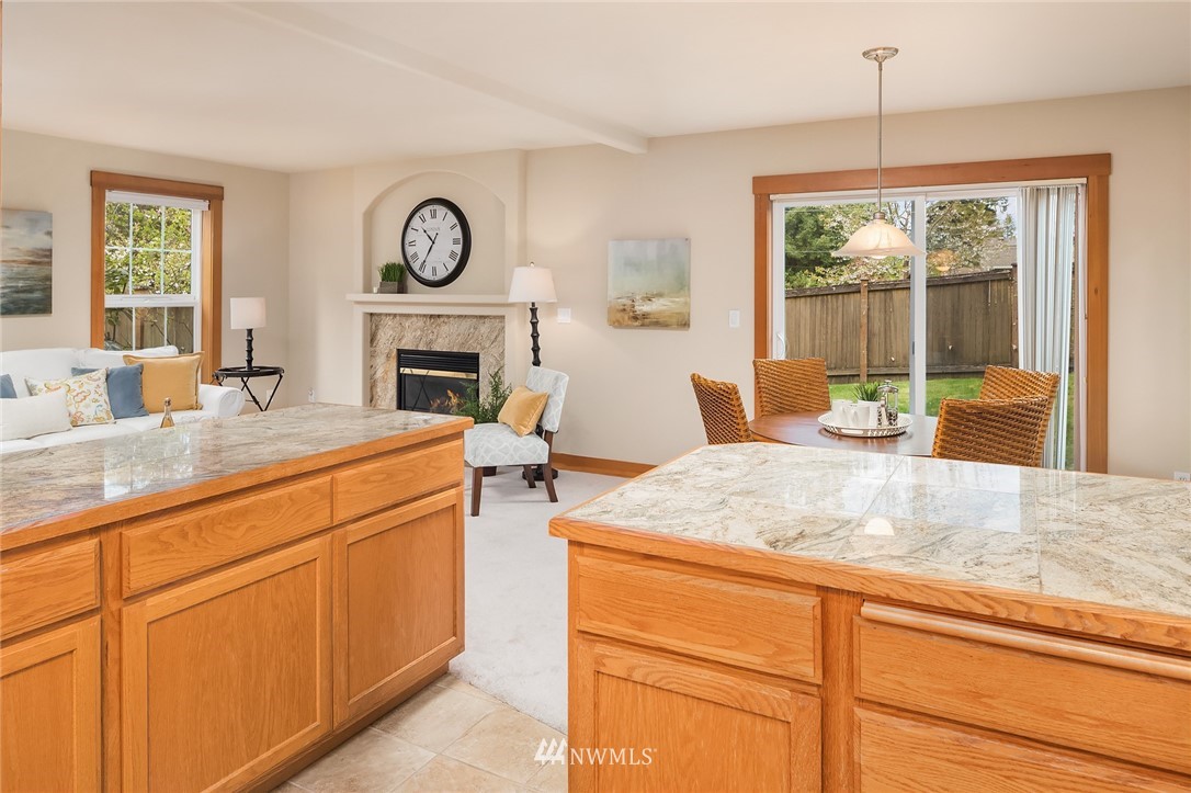 9016 240th Street Southwest Edmonds, WA 98026 - Photo 11 of 25 Gallery Image 11