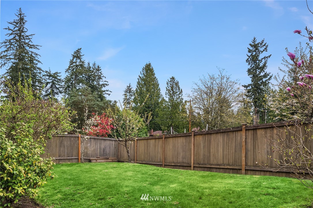 9016 240th Street Southwest Edmonds, WA 98026 - Photo 24 of 25 Gallery Image 24
