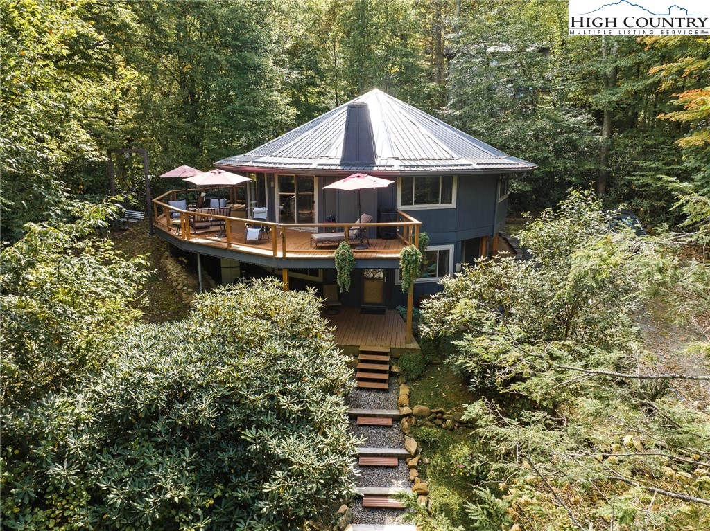 165 Fox Run Road Sugar Mountain, NC 28604 - Photo 1 of 41 Gallery Image 1