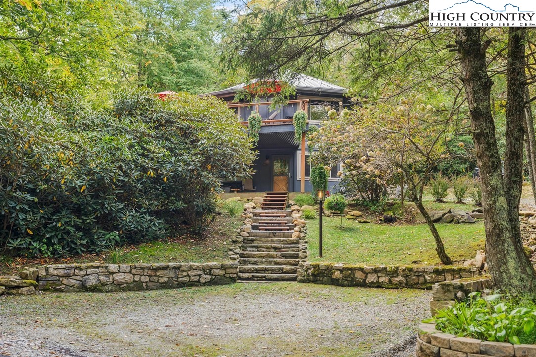 165 Fox Run Road Sugar Mountain, NC 28604 - Photo 35 of 41 Gallery Image 35
