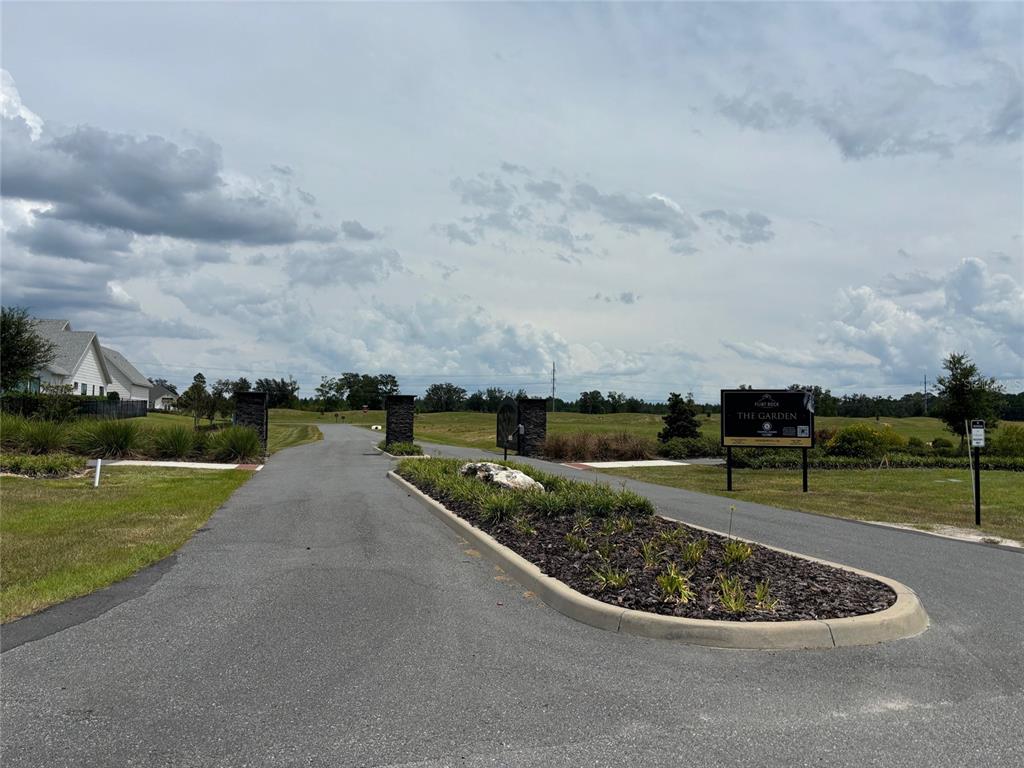 5890 Southwest 124th Way Archer, FL 32618 - Photo 3 of 6 an outdoor view with a garden