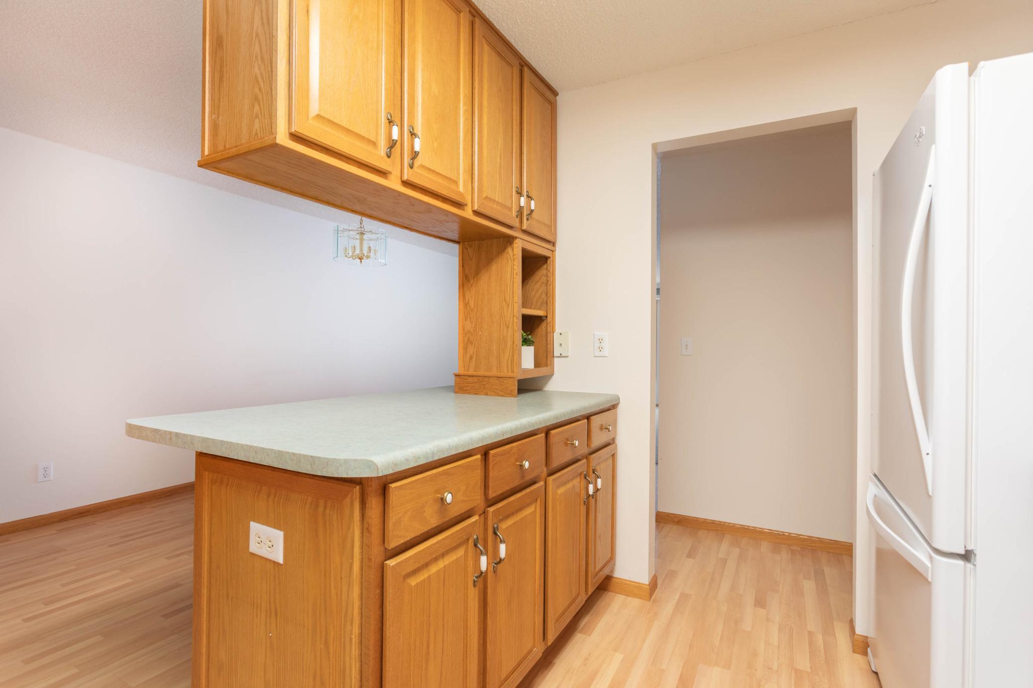 912 Hawthorne Street, Unit 105 Alexandria, MN 56308 - Photo 11 of 28